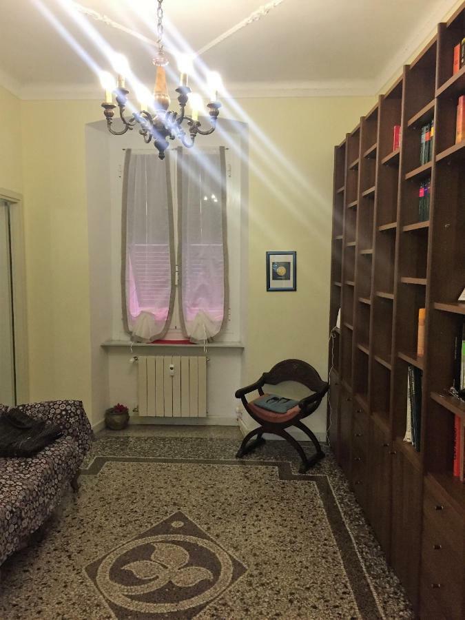 Appartamento In Centro Zona Fiera,Davanti Al Galliera Genua Zewnętrze zdjęcie