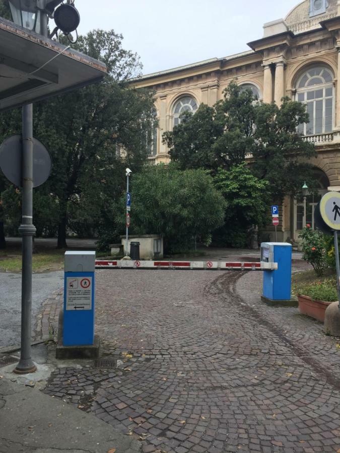 Appartamento In Centro Zona Fiera,Davanti Al Galliera Genua Zewnętrze zdjęcie