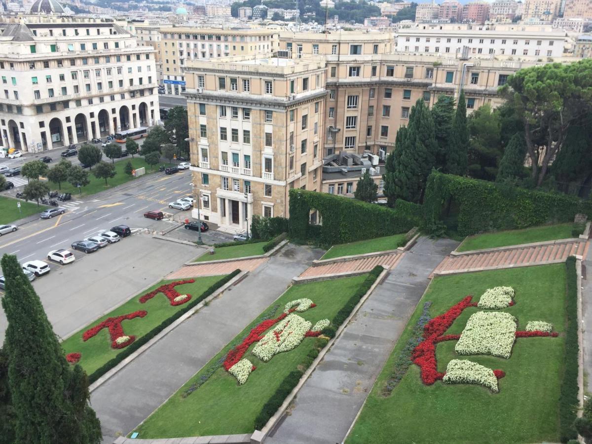 Appartamento In Centro Zona Fiera,Davanti Al Galliera Genua Zewnętrze zdjęcie