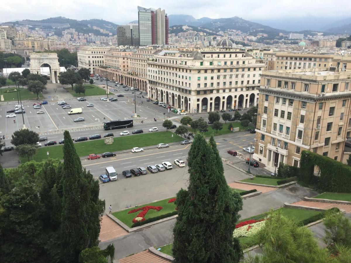 Appartamento In Centro Zona Fiera,Davanti Al Galliera Genua Zewnętrze zdjęcie